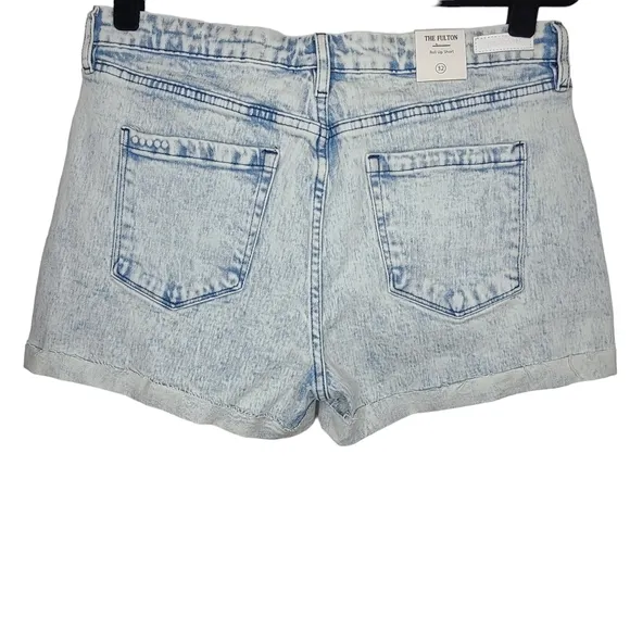 Blank NYC The Fulton Roll Up Shorts Step by Step 43VV8150 Size 32 NWT