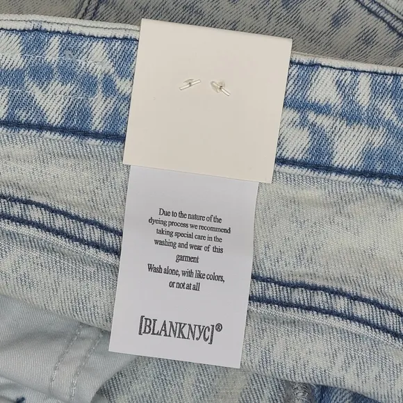Blank NYC The Fulton Roll Up Shorts Step by Step 43VV8150 Size 32 NWT