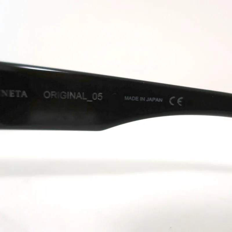 Bottega Veneta New Classic Original_05 Sunglasses Black BV1026S