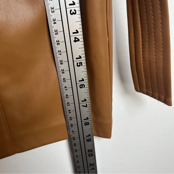 Calvin Klein Faux Leather Belted Skirt New Brown/Tan Size 6 Petite.