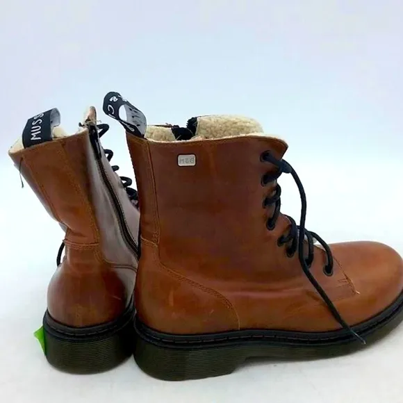 EUC Musse &amp; Cloud brown leather fur lined combat boot
