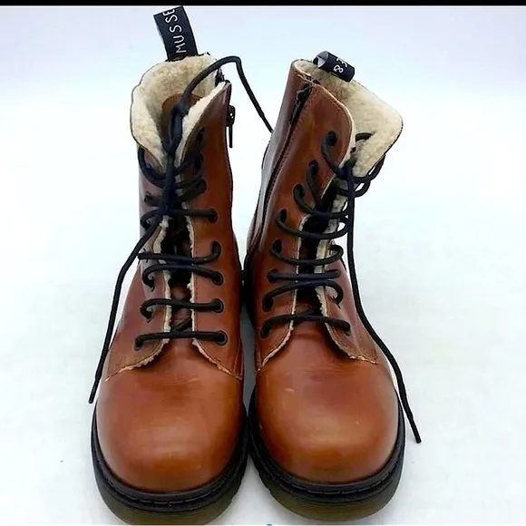 EUC Musse &amp; Cloud brown leather fur lined combat boot