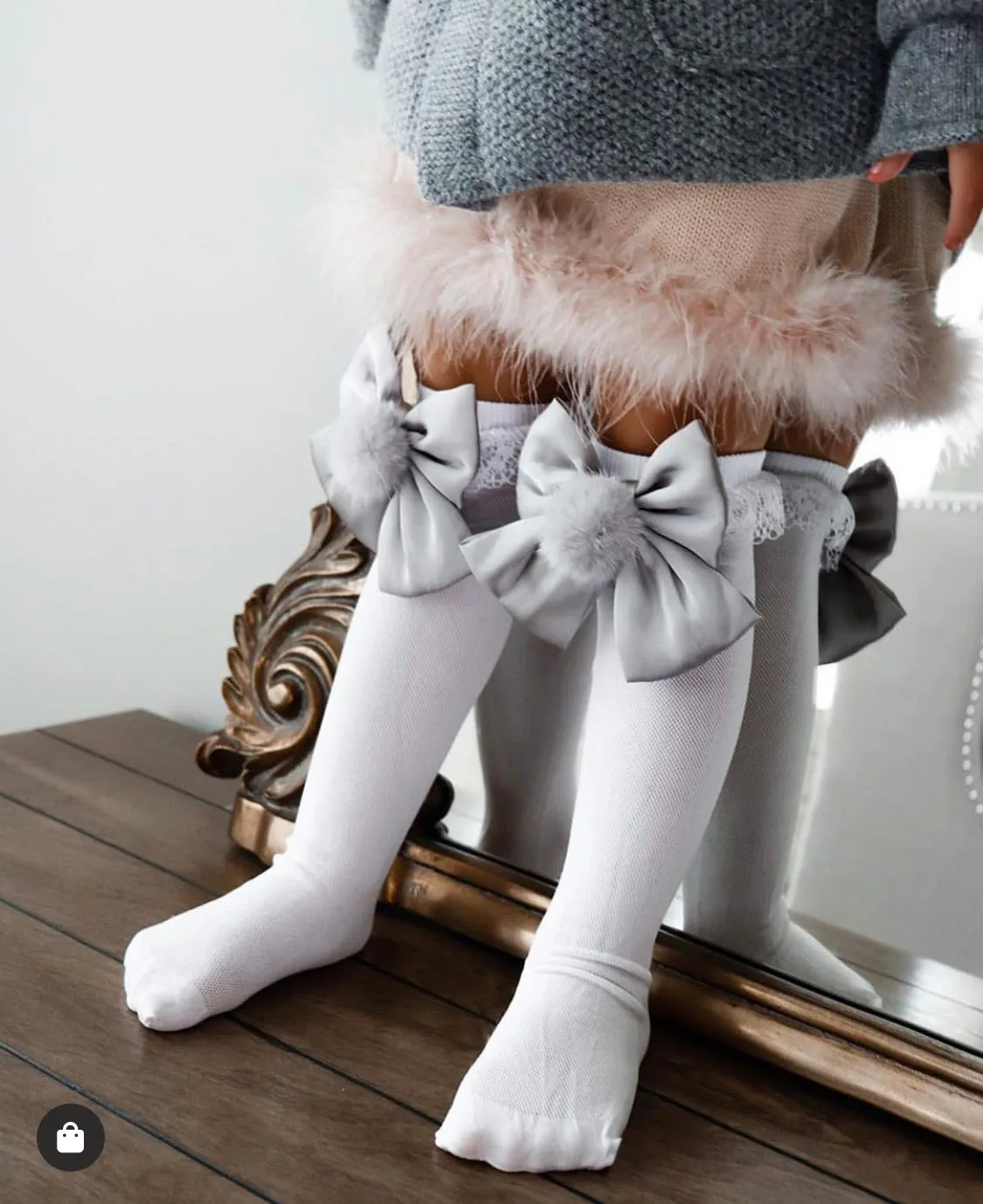 Petite Maison Kids Lana Ruffle Socks with Silver Bow