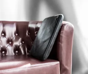 PKG Skinny Leather Sleeve 15" MacBook