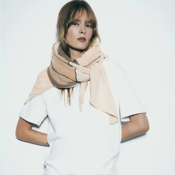 Zara knit cape, triangular multifunctional 2024 neutrals