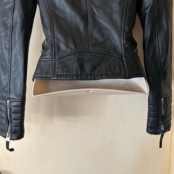 Zara trafaluc leather moto crop jacket size XS