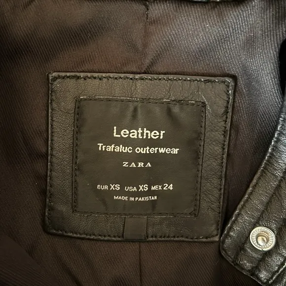 Zara trafaluc leather moto crop jacket size XS